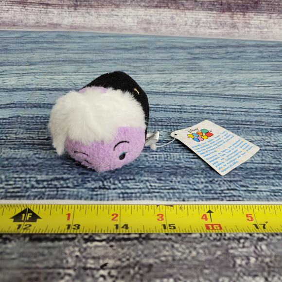 DISNEY TSUM TSUM URSULA FROM LITTLE MERMAID VILLAIN 3.5” PLUSH w/tags - Picture 1 of 5
